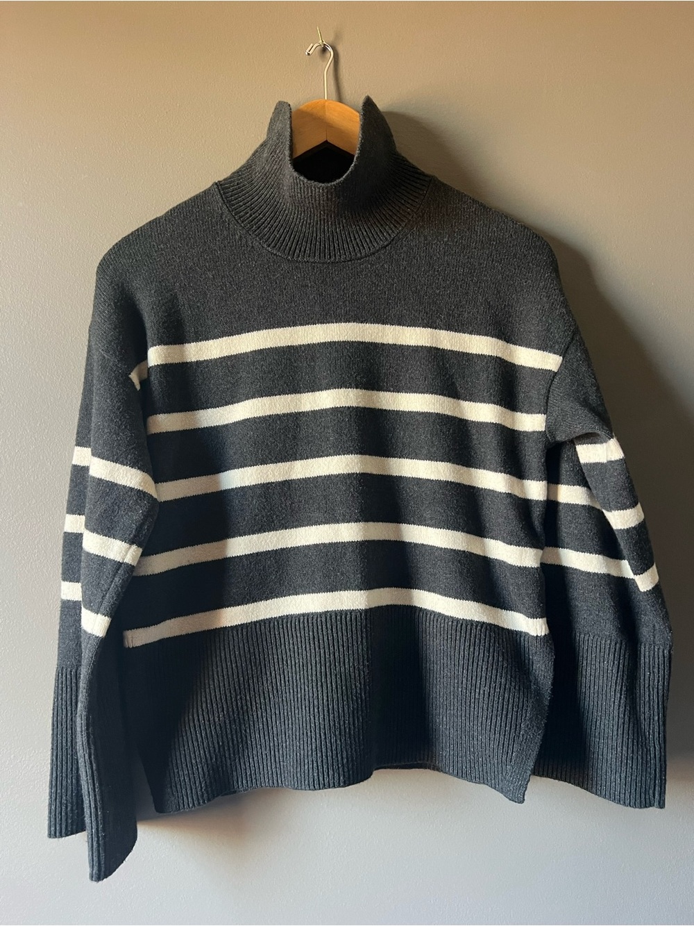 Banana Republic Gray Turtleneck Sweater with Cream Stripes